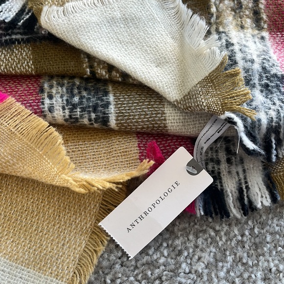 Anthropologie scarf - Picture 2 of 5